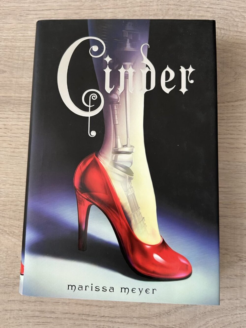 Cinder- Marissa Meyer; hardcover
